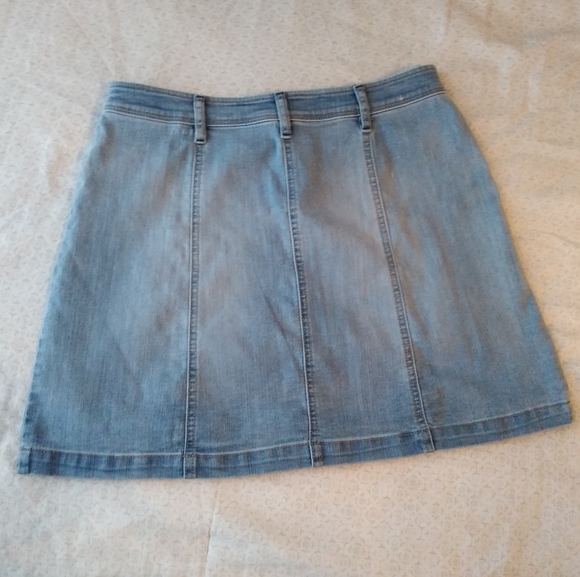 New York & Company Mini Denim Skirt - Picture 4 of 6